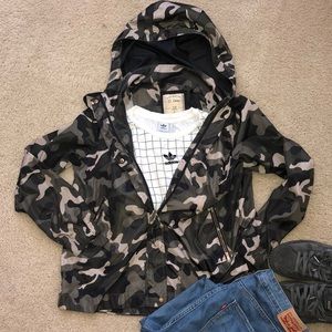 Light weight camouflage jacket army